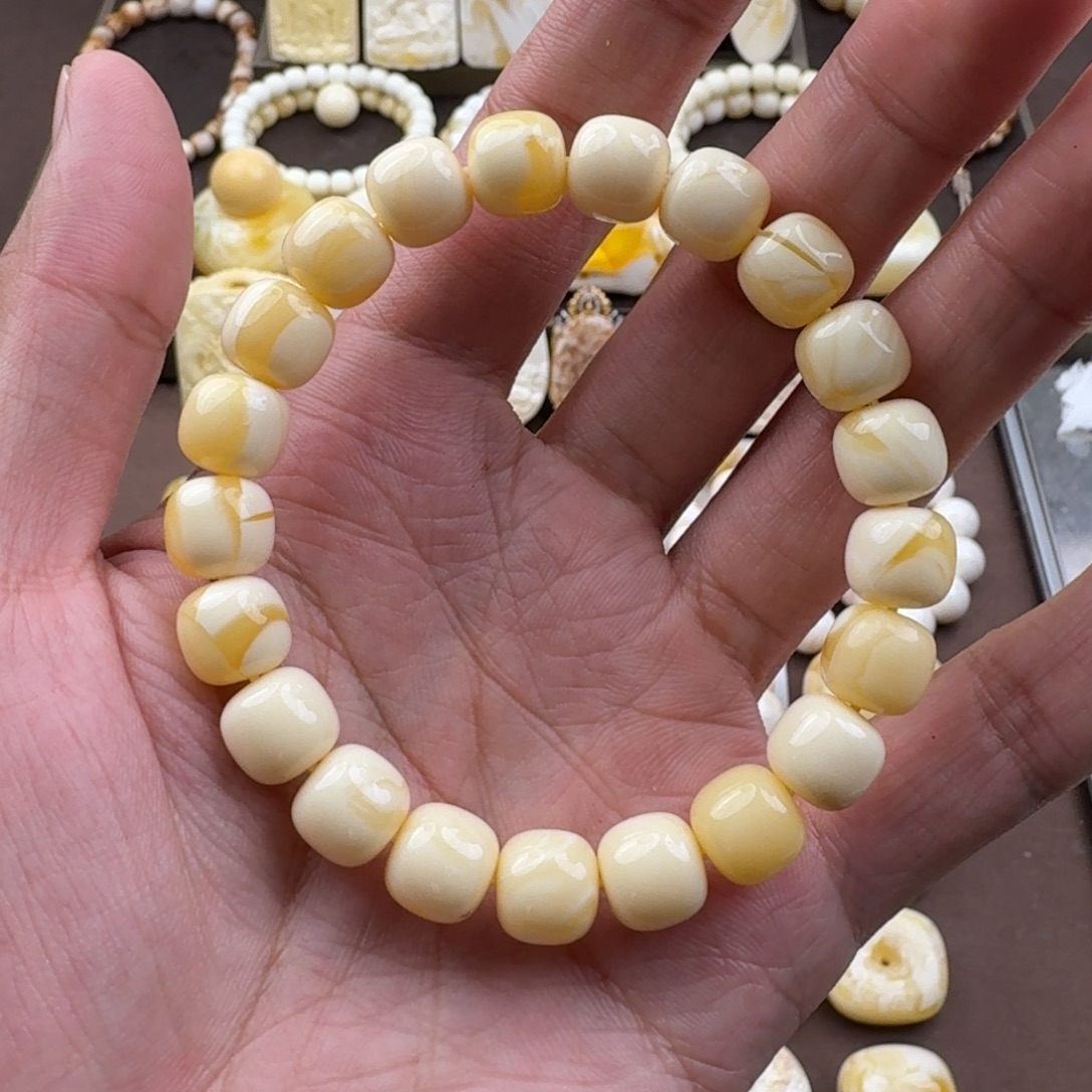 裸石琥珀未镶嵌蜜蜡