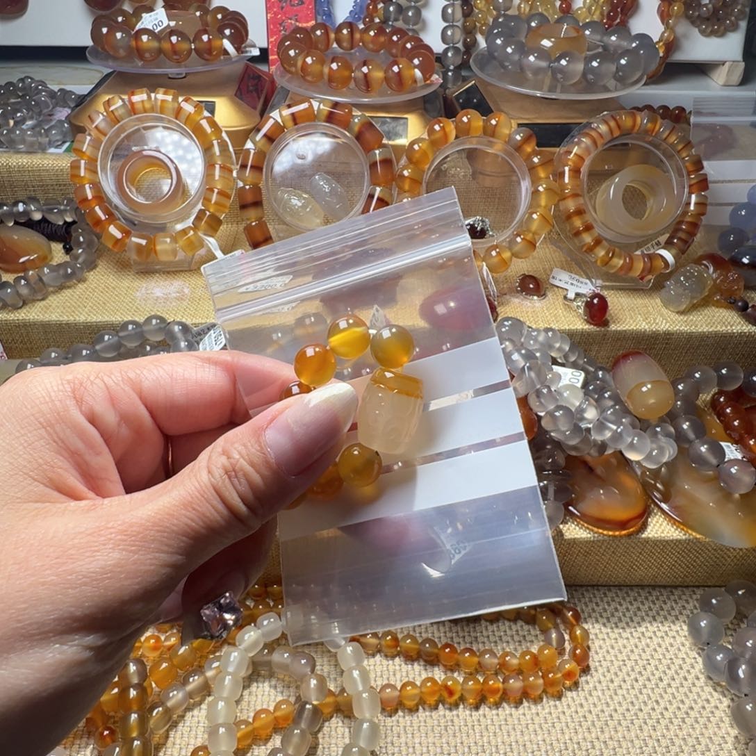 喜***乐玛瑙/玉髓合金颈饰5