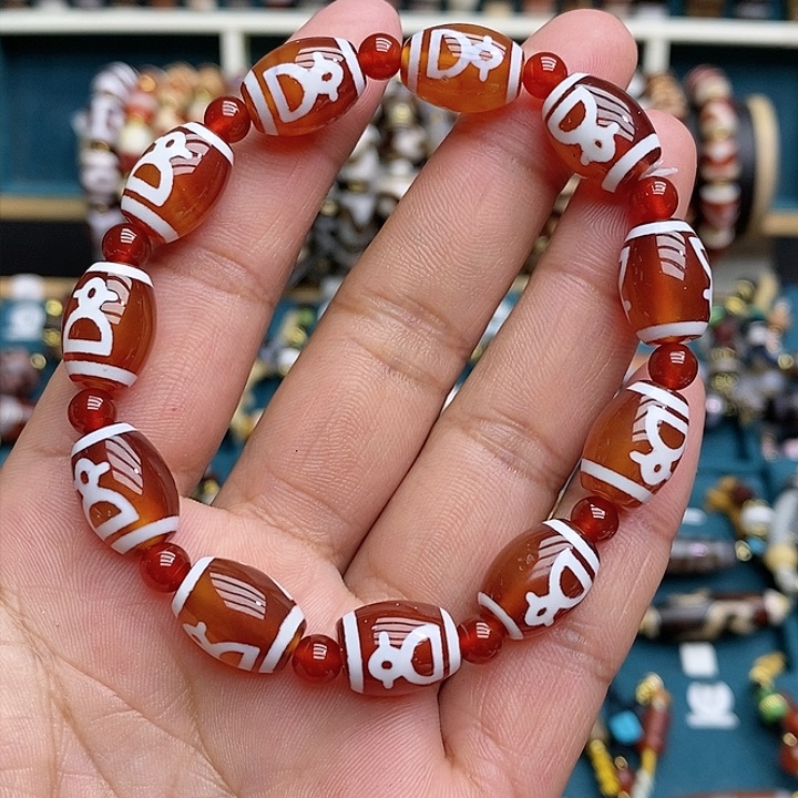 玛瑙/玉髓颈饰合金