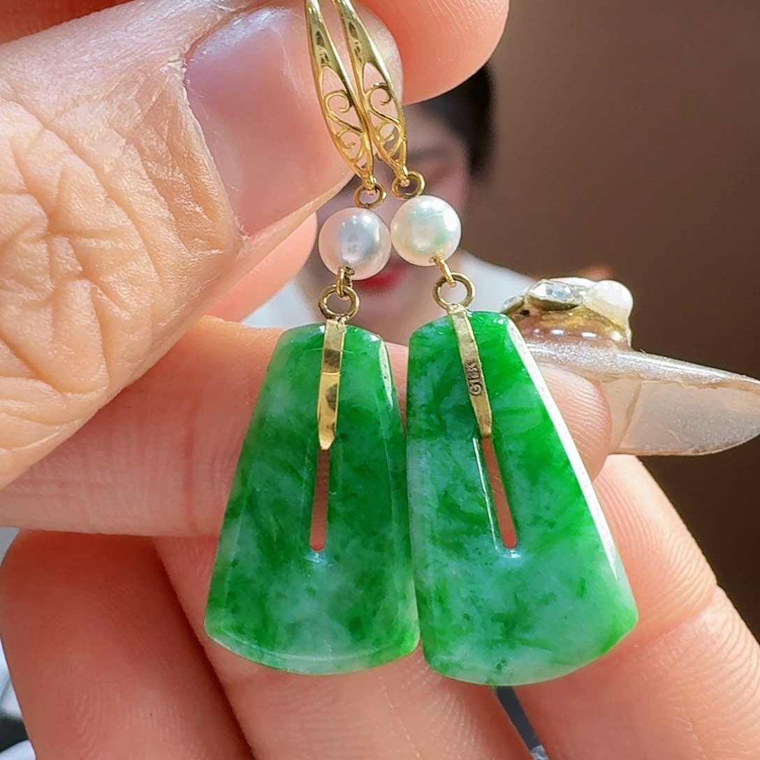 翡翠耳饰18K金镶嵌耳饰