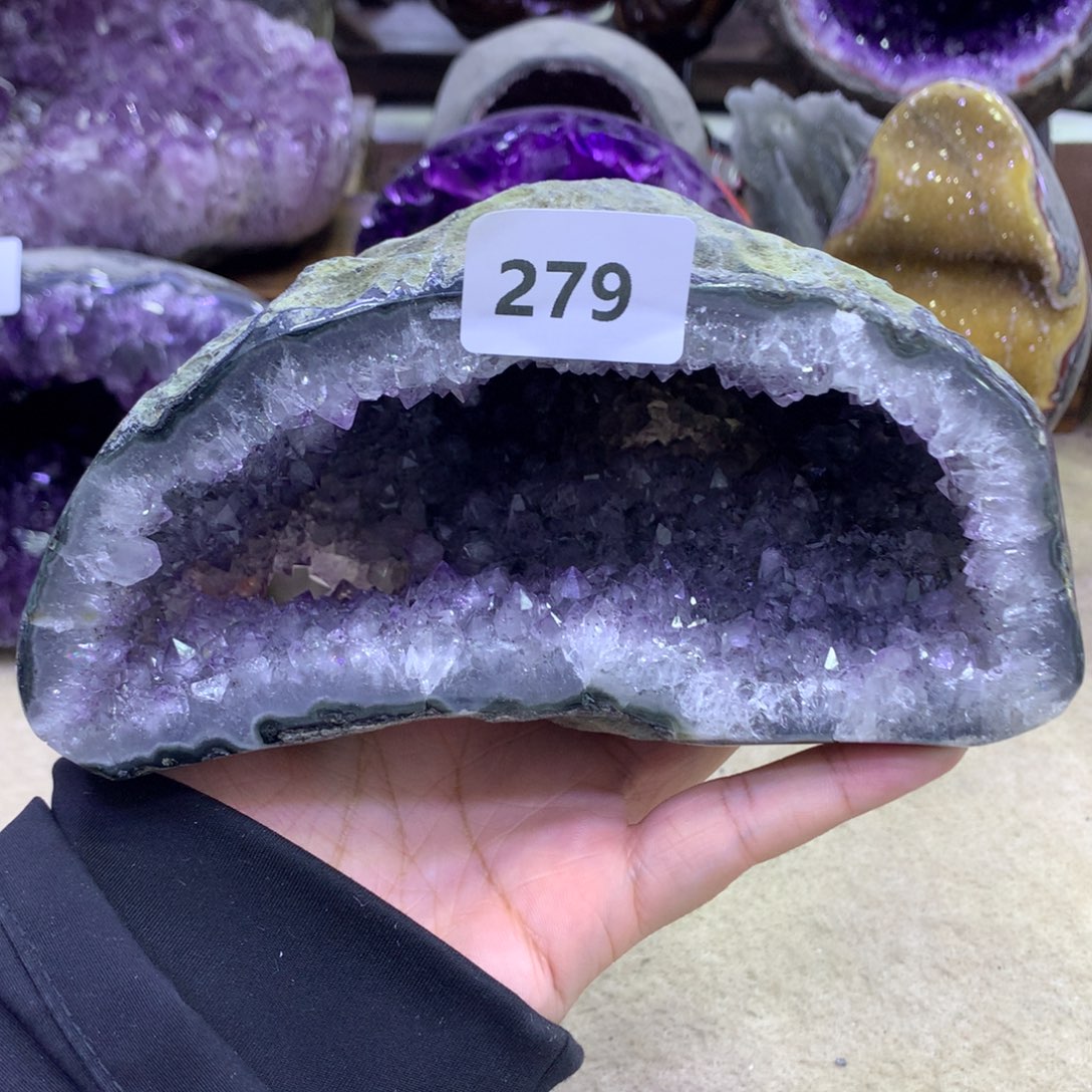 紫晶大型摆件（非配饰）未镶嵌