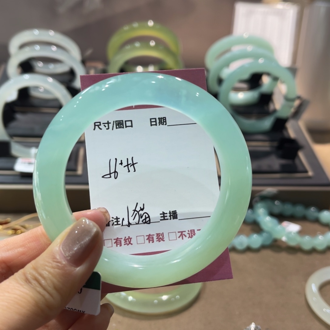 岫玉手镯未镶嵌小***杯手镯