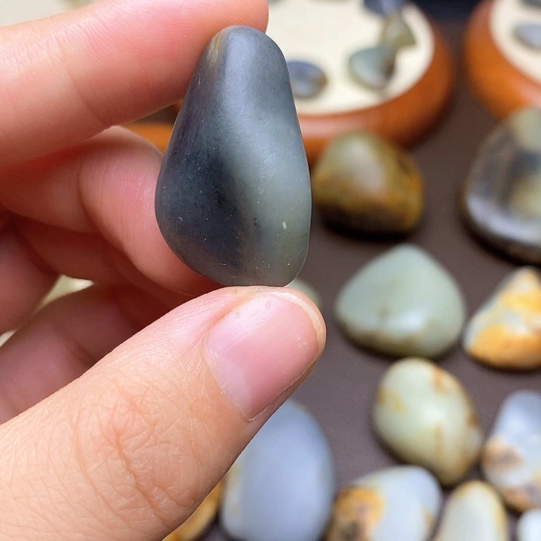 和田玉未镶嵌颈饰2