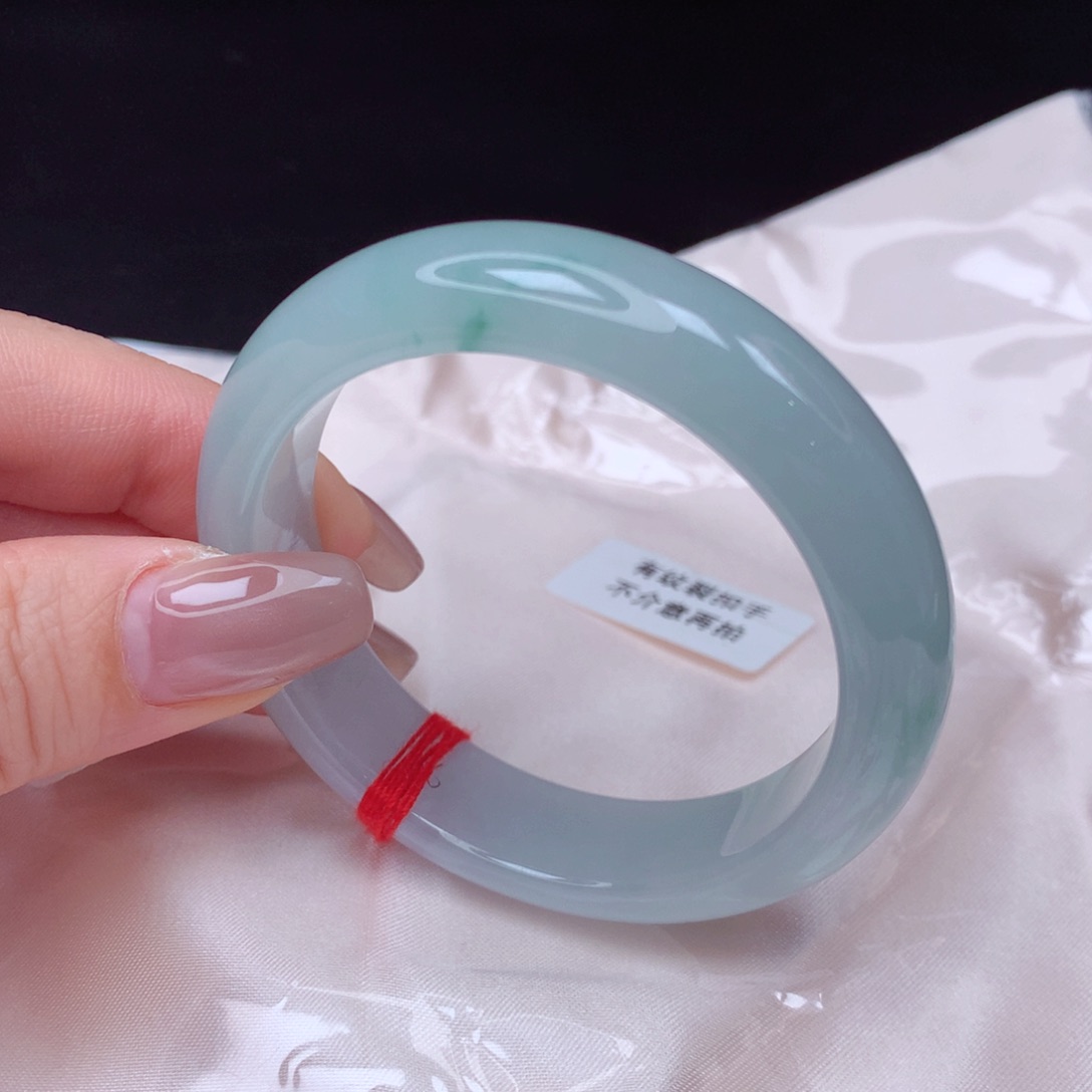 翡翠手镯未镶嵌手镯51