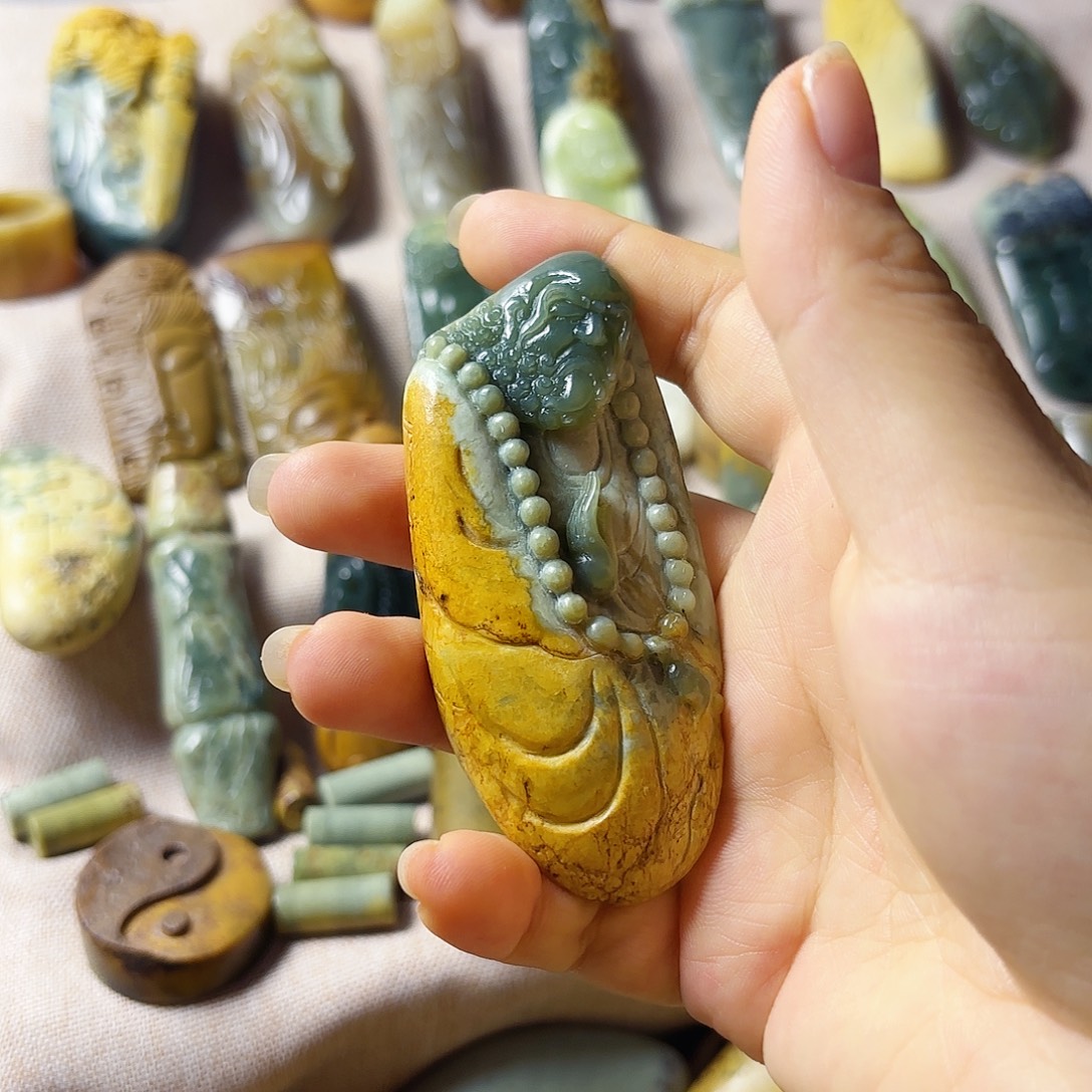 勿***我岫岩河磨玉（透闪石质玉）未镶嵌挂件