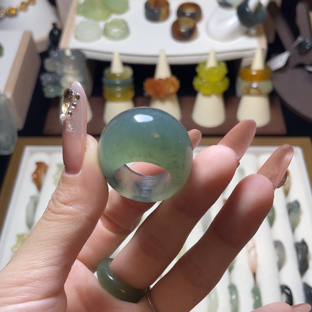 蛇纹石玉未镶嵌戒指18.3