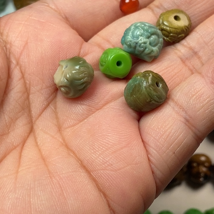 南红玛瑙未镶嵌颈饰