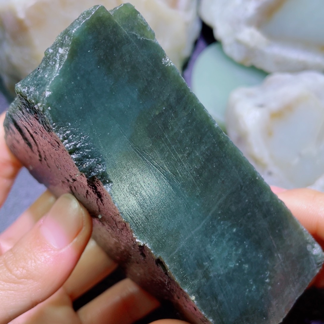 和田玉未镶嵌珠宝半成品