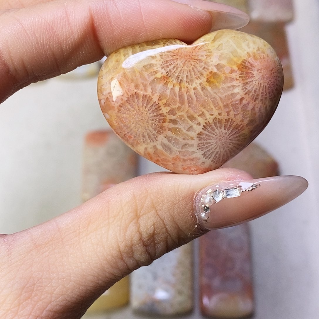 合金颈饰硅化玉伊*