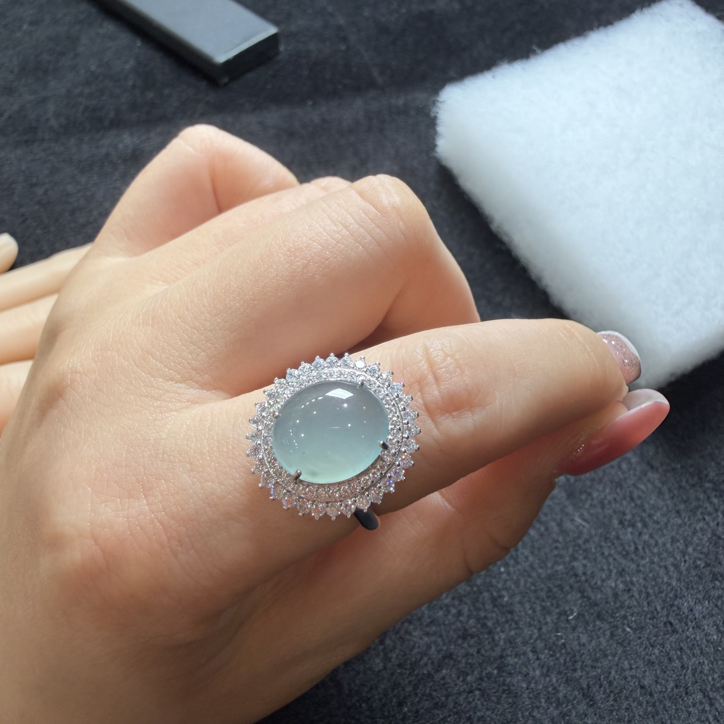 天然冰种蓝水翡翠蛋面S925银戒指时尚百搭圈口可调