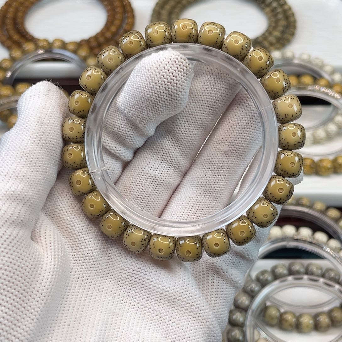 山***绣手串星月菩提石玉料卡姿兰大眼睛