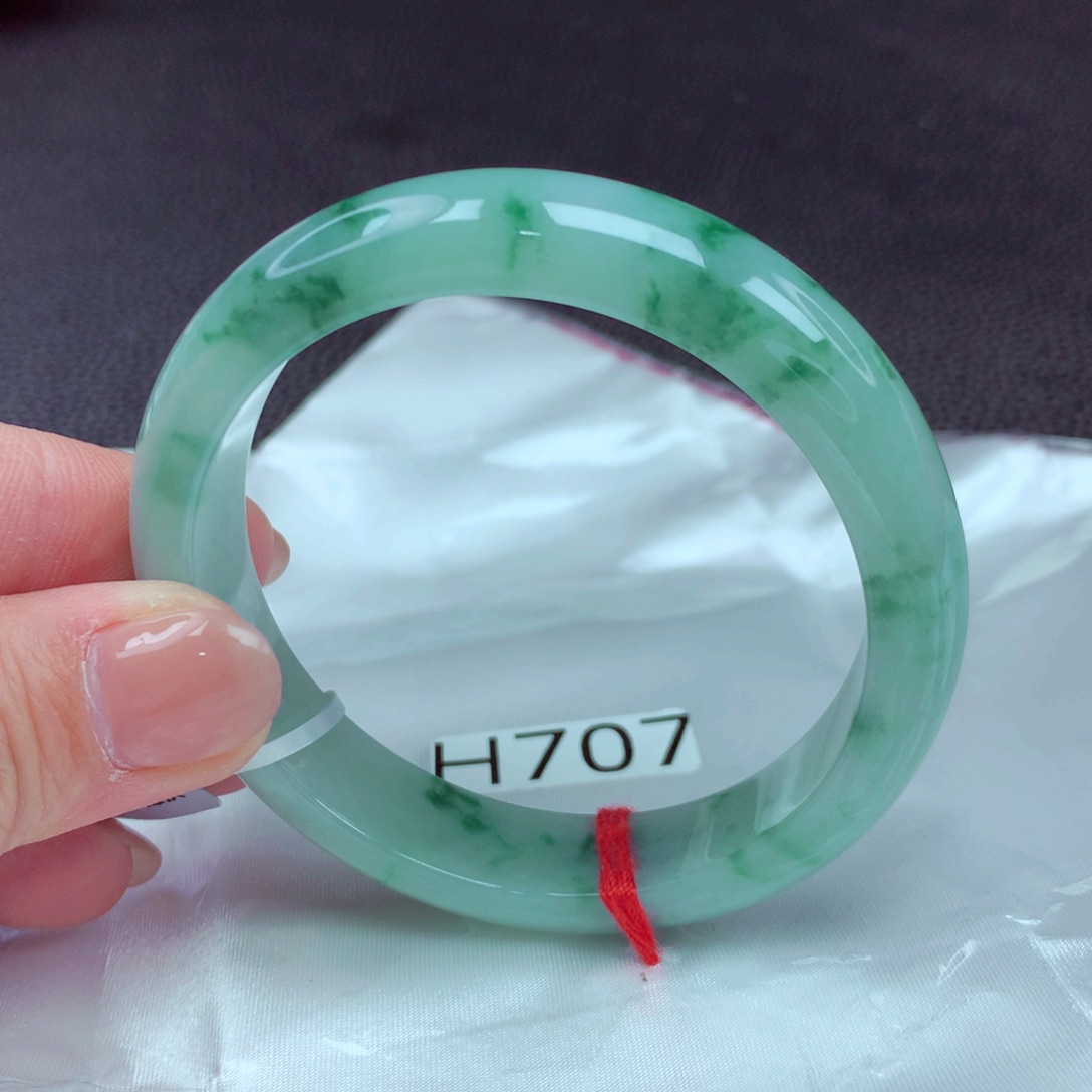 翡翠手镯未镶嵌手镯88