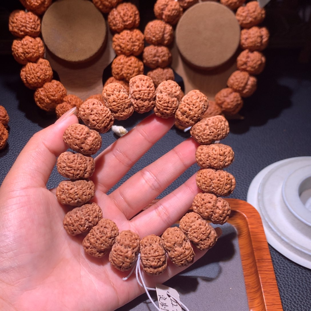 金刚菩提手串22+板王定制