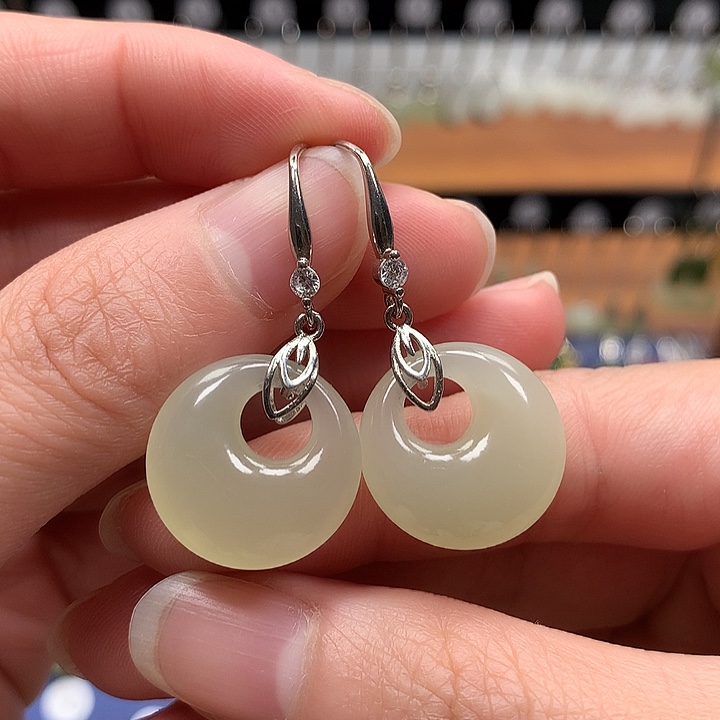 和田玉银S925镶嵌耳饰平安扣17.5左右晴水