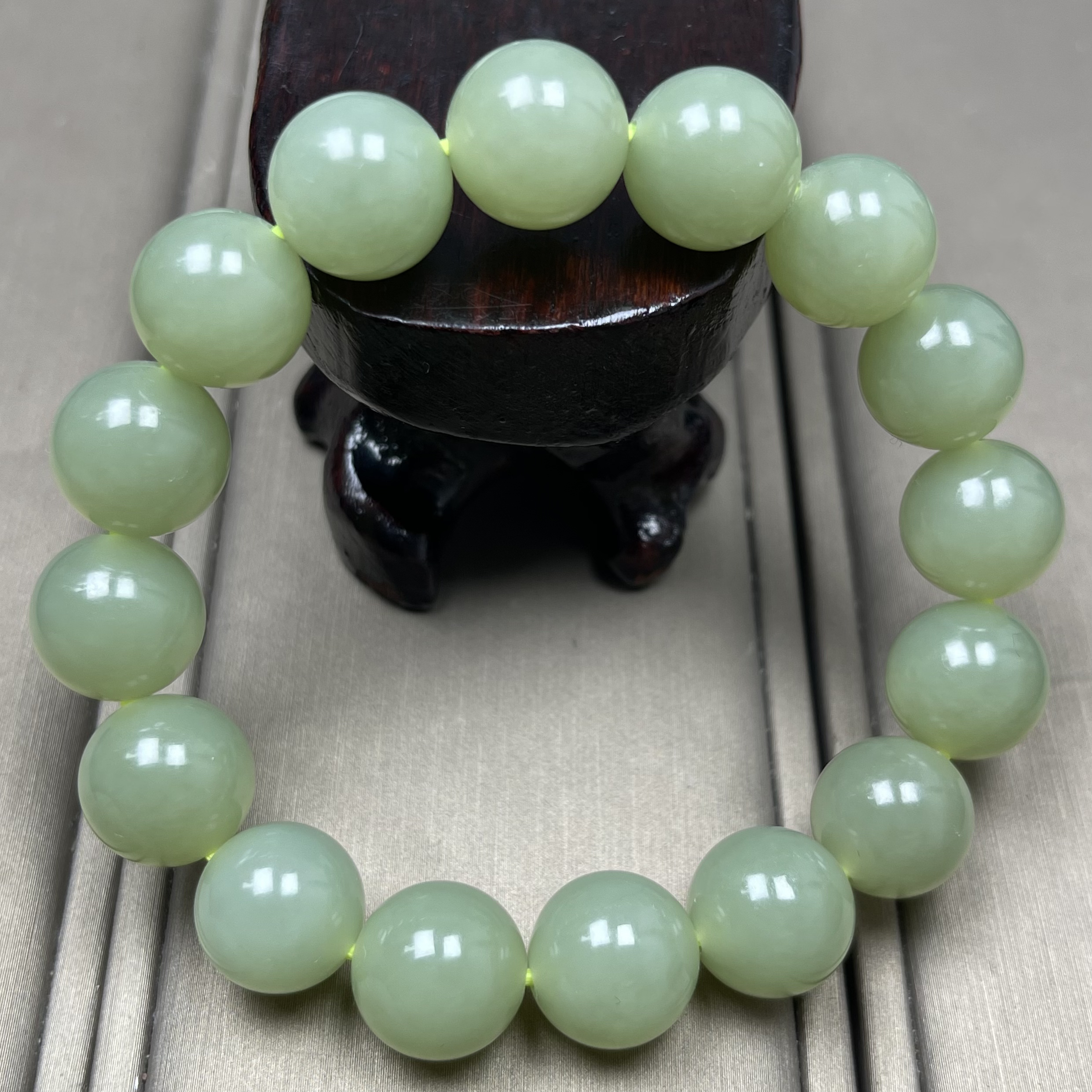 天然和田玉12mm圆珠高冰高油青黄口玉手串一物一证精品细料绿