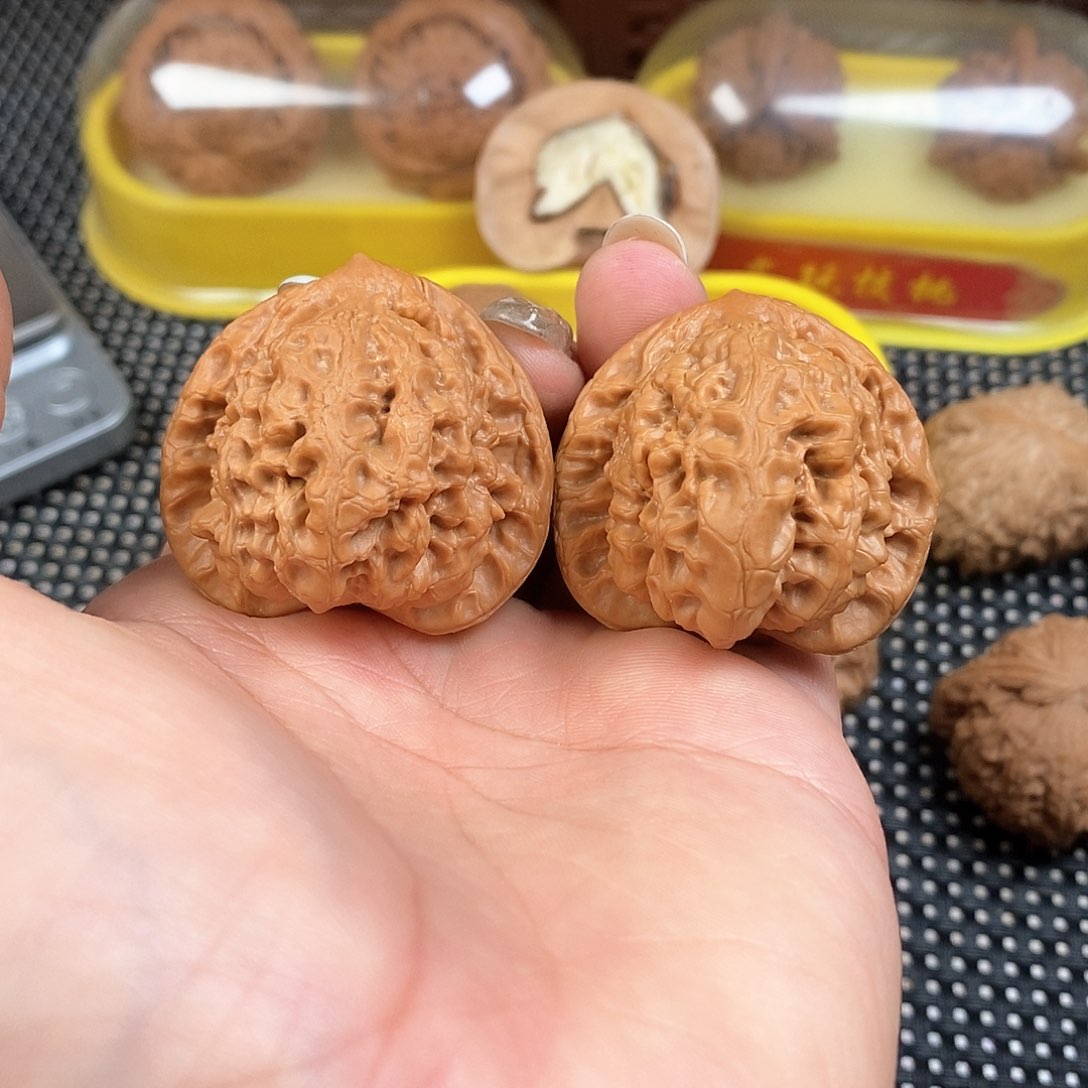 文玩核桃把件39尺观音渡全品