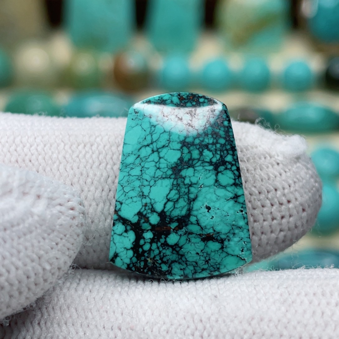 未镶嵌绿松石珠宝奇石