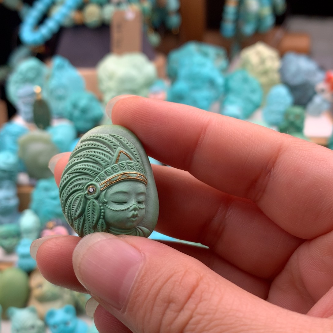 绿松石颈饰未镶嵌T****g