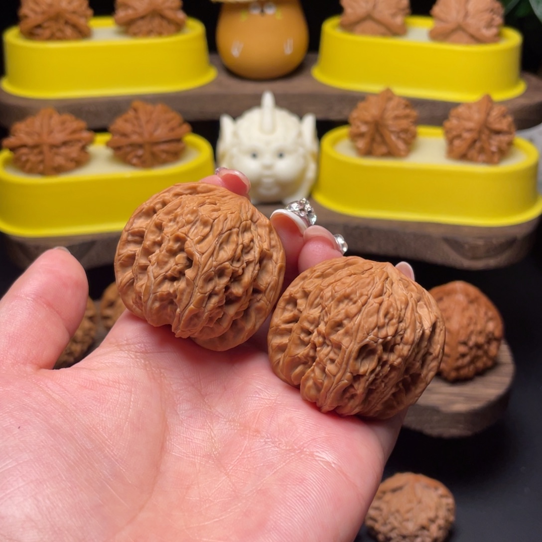 文玩核桃把件40全品磨盘