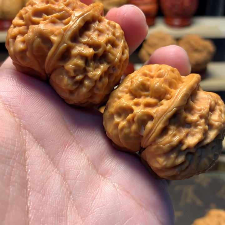 樊***.把件文玩核桃42铁南疆