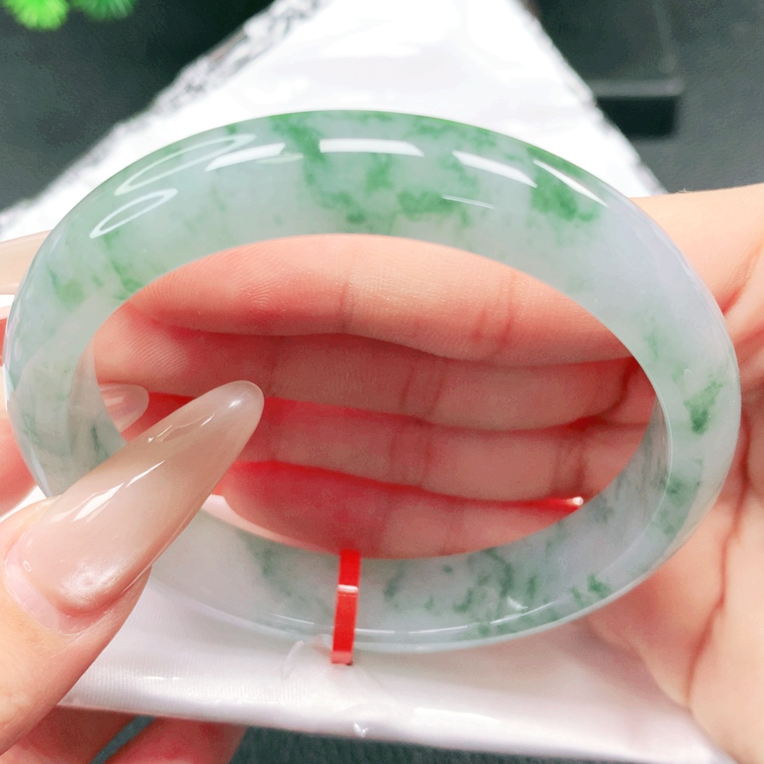 翡翠未镶嵌手镯60