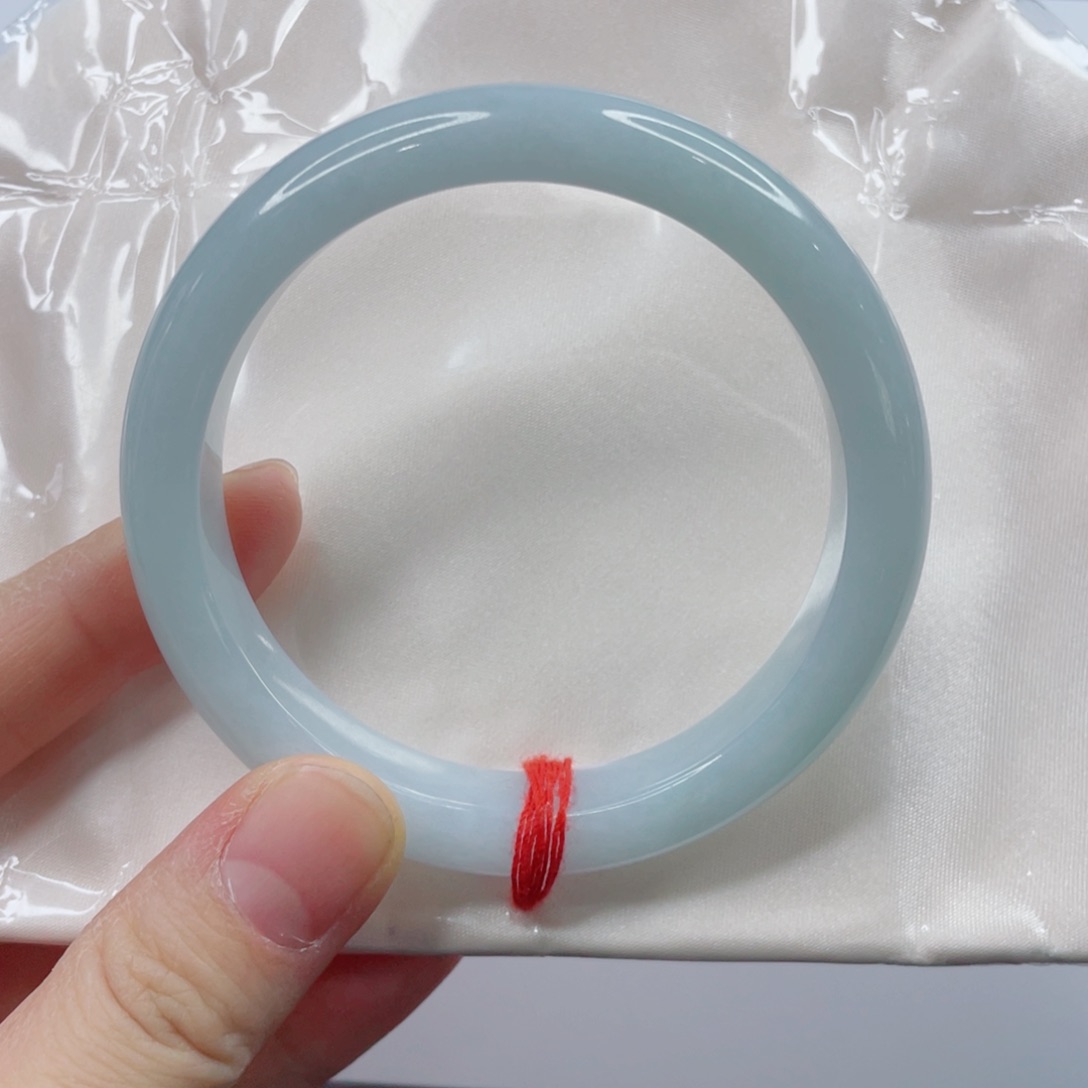 未镶嵌手镯翡翠手镯