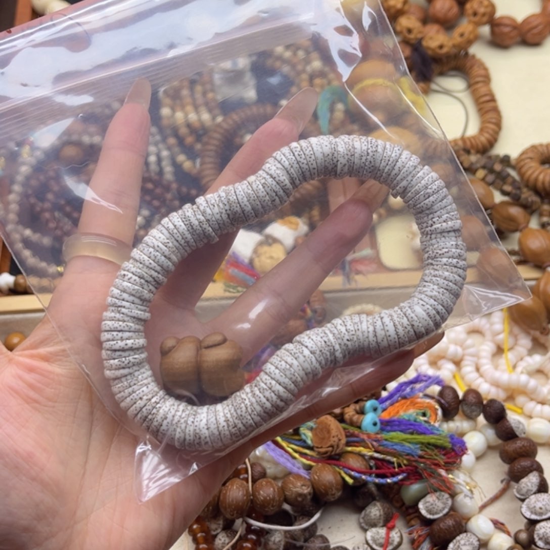 手串猴头核桃哦*哦切大肠