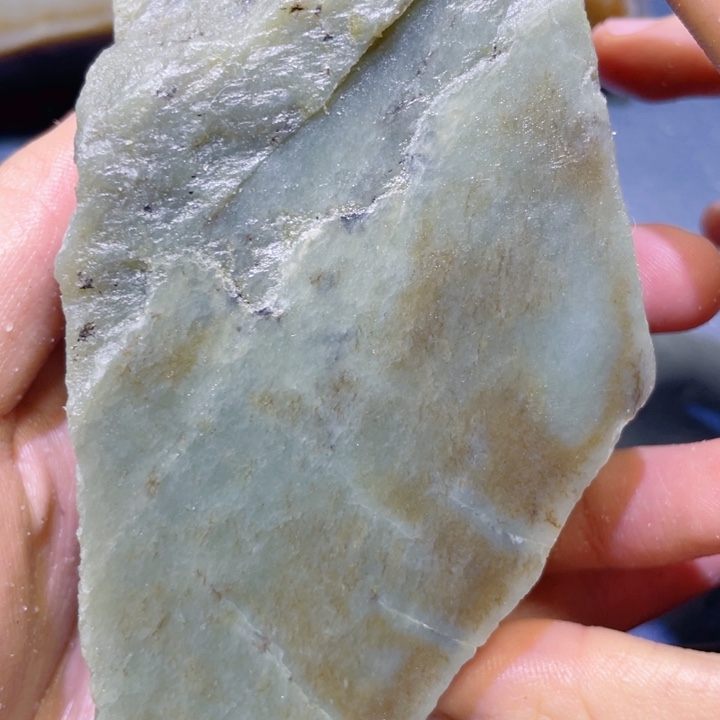 和田玉未镶嵌珠宝半成品