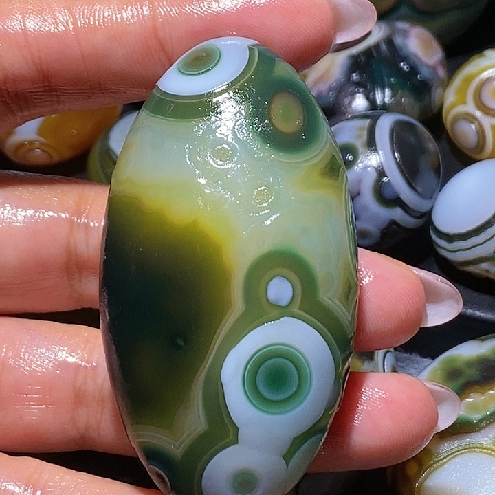 玛瑙/玉髓未镶嵌珠宝奇石134