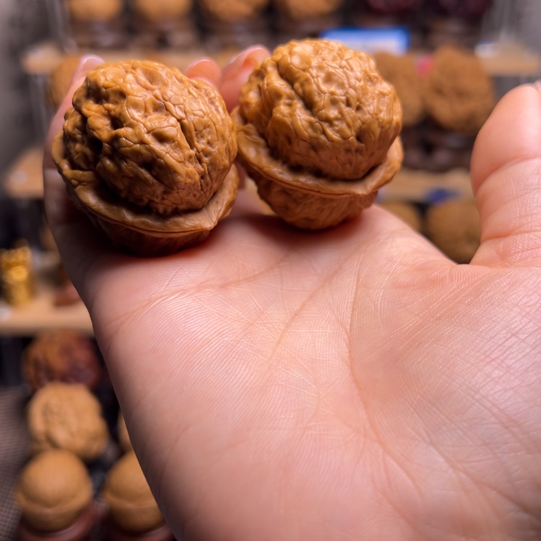 K***r桃核把件七星蛤蟆头H015