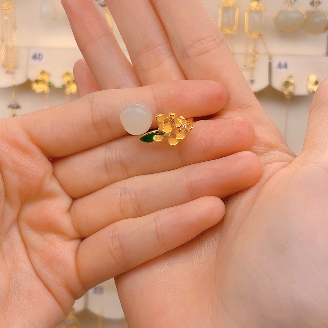 和田玉戒指银S925镀金镶嵌