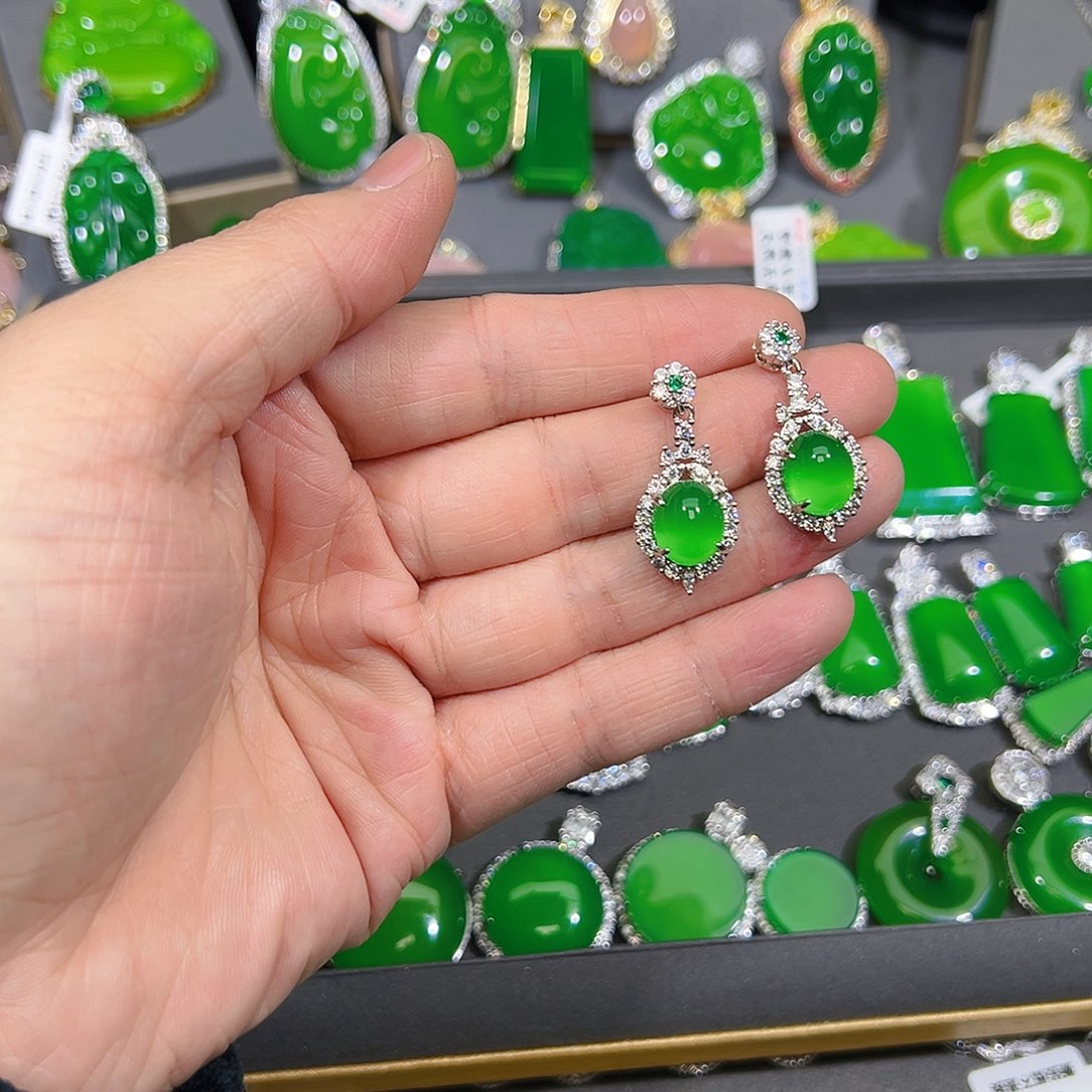 玛瑙/玉髓合金颈饰