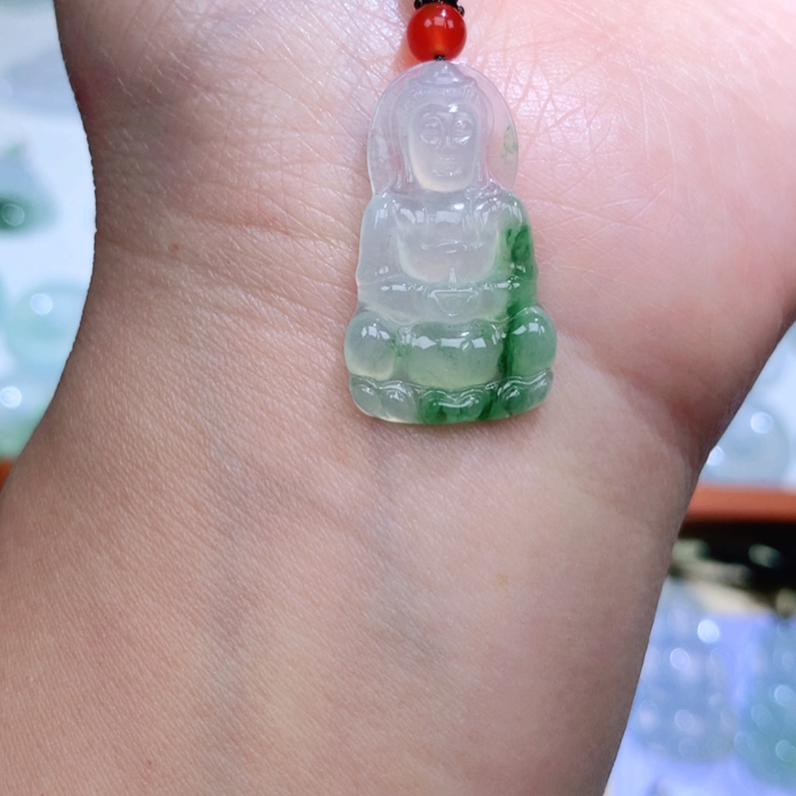 【闪购商品】翡翠颈饰未镶嵌观音