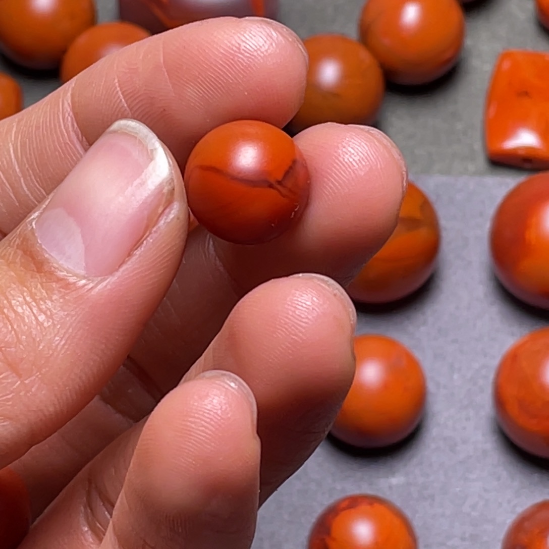 笨***孩南红玛瑙未镶嵌南红天然原矿南红珠子12.4毫米