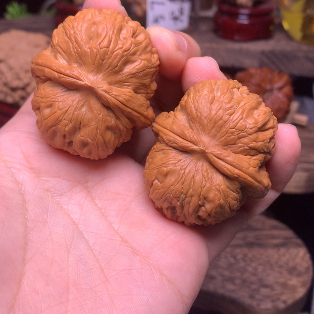 走***字文玩核桃吊坠44元宝全品