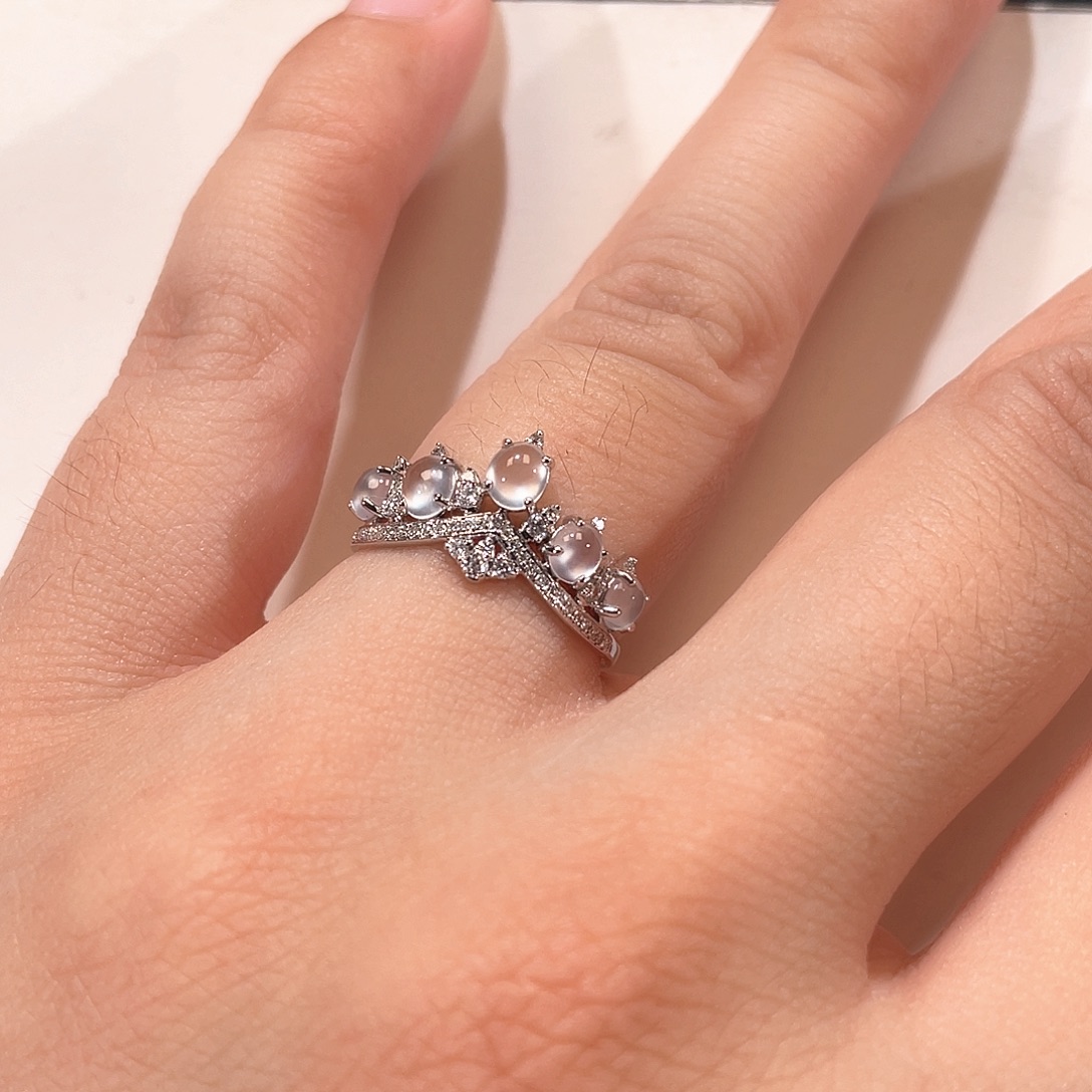 翡翠18K金镶嵌戒指南非钻