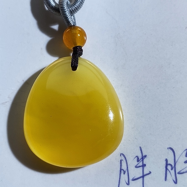 琥珀颈饰未镶嵌琥珀蜜蜡