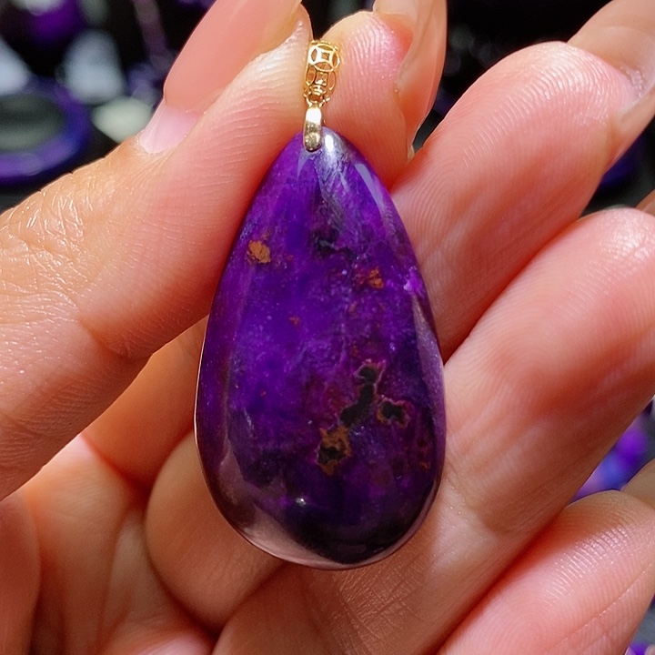 苏纪石（舒俱来）吊坠18K金镶嵌