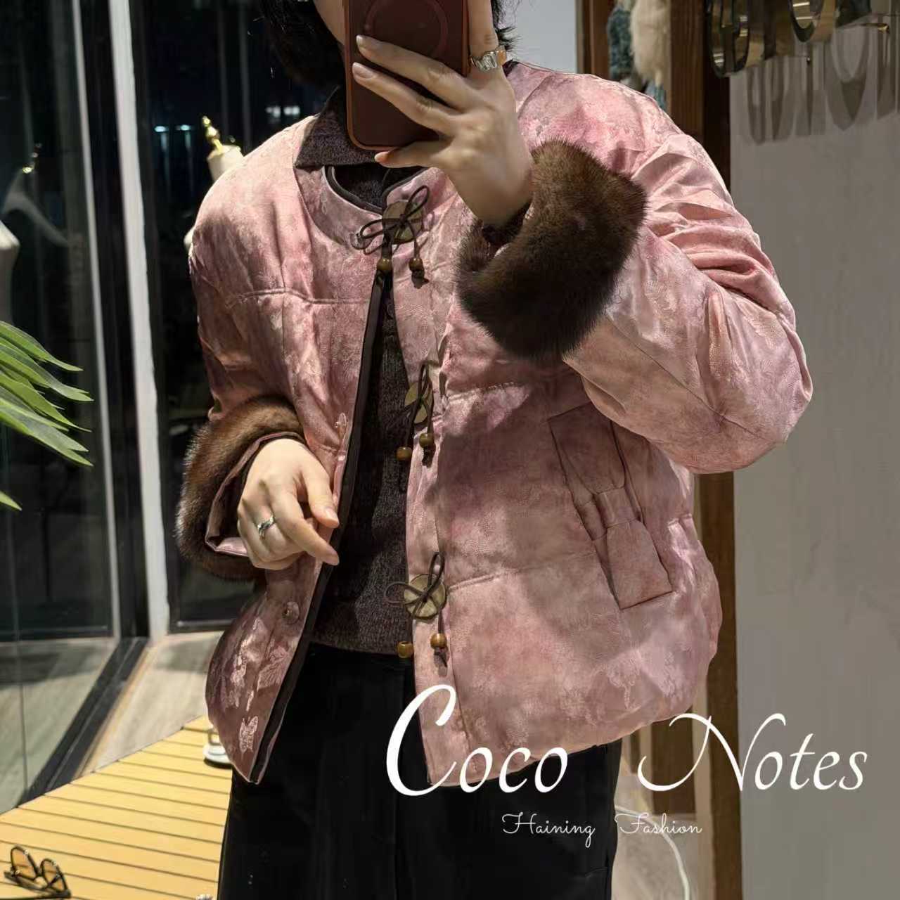 COCO NOTES TQ8531新中式羽绒外套拼接袖口水貂毛外套