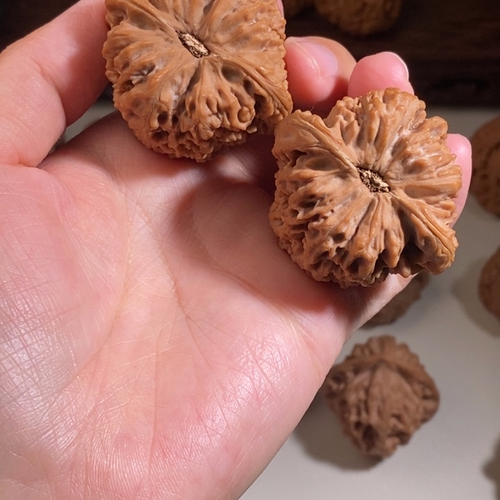 文玩核桃吊坠天****6南疆石