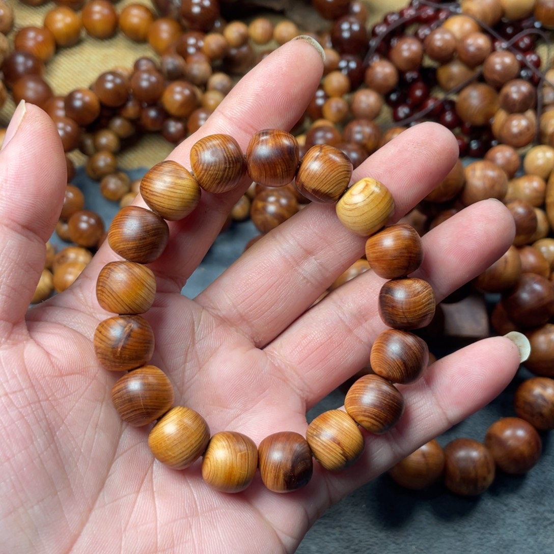 无事牌柏木（崖柏）1213太行陈化骨料瑕疵珠