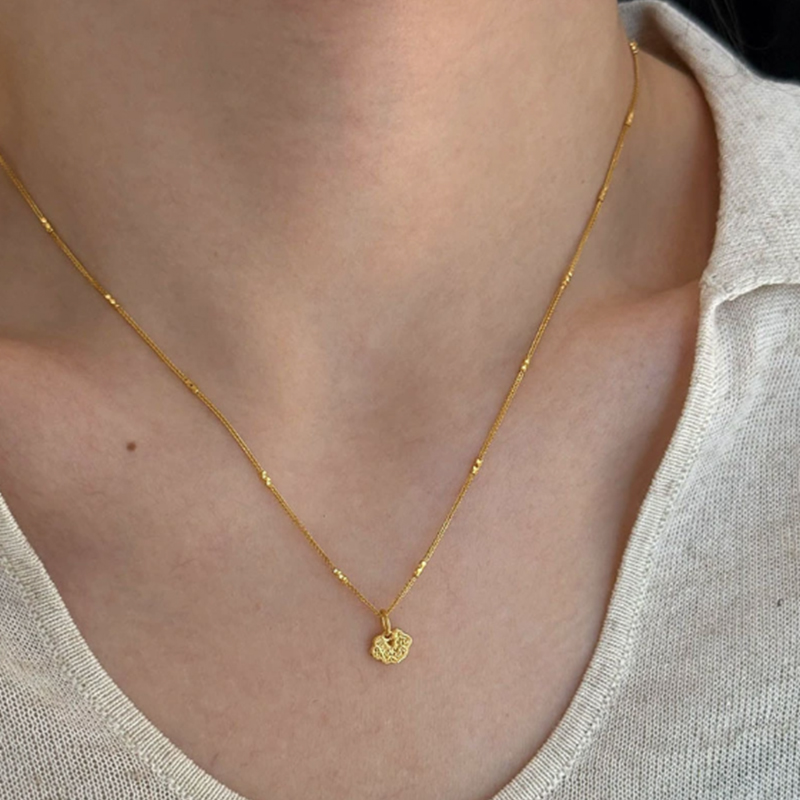    轻奢清冷气质百搭小众碎冰冰平安锁项链A3750