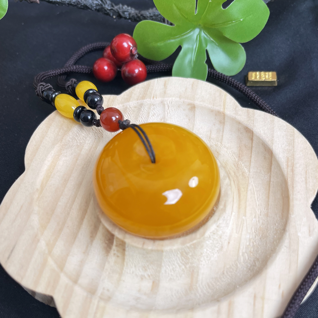 W043古巴新蜜精美小平安扣