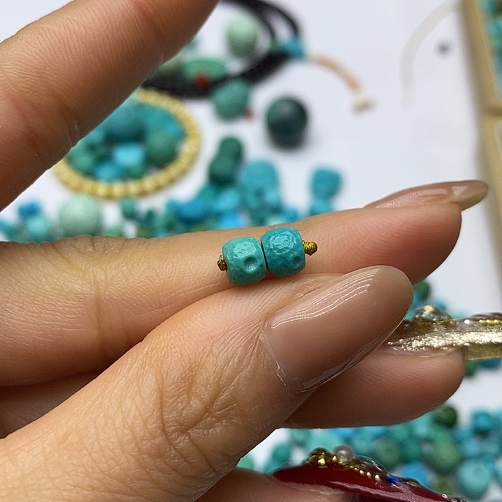 再***月绿松石未镶嵌珠宝奇石