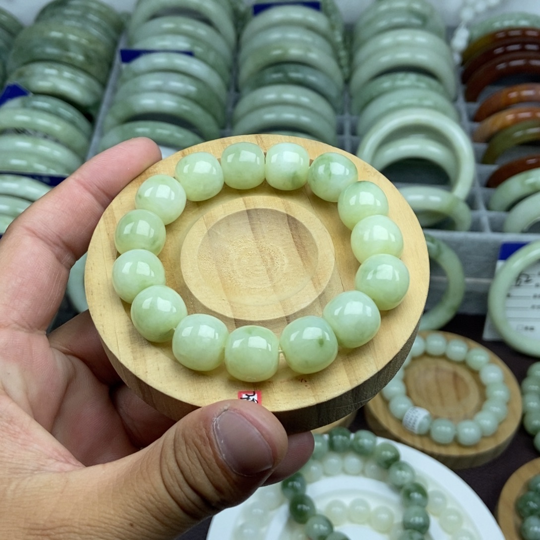 蛇纹石玉未镶嵌手链