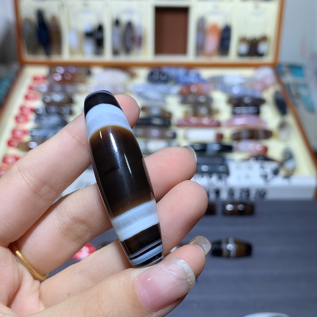 阿***.玛瑙/玉髓未镶嵌颈饰