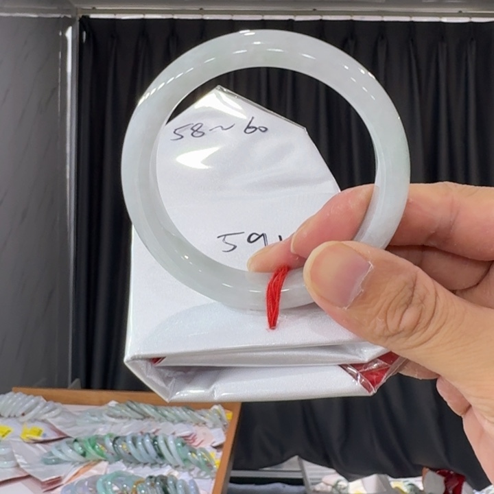 翡翠手镯未镶嵌纯天然缅甸翡翠a货