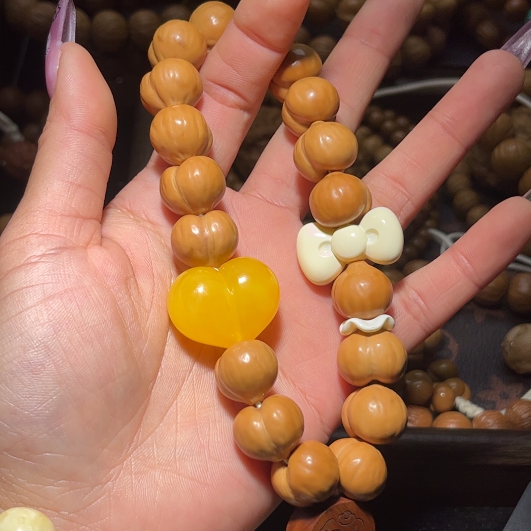 猴头核桃吊坠15+聚宝盆料雕刻肌理纹屁桃手持全品无瑕无药