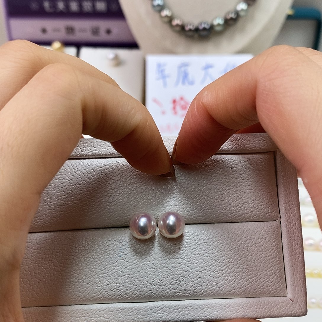 18K金镶嵌海水珍珠耳饰8-8.5m日本极光海水珍珠耳钉（天女）