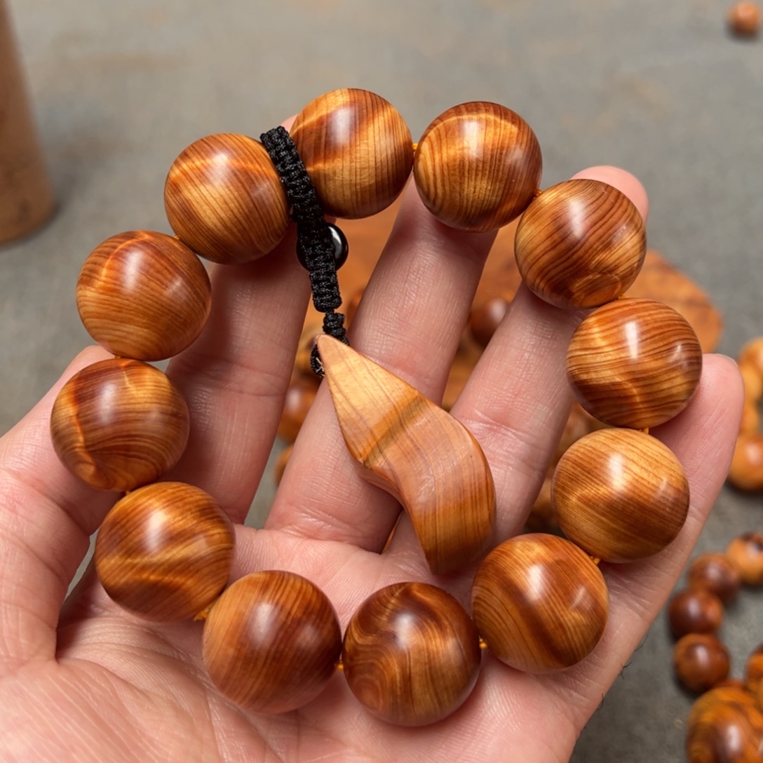 用***3柏木（崖柏）北太行陈化崖柏